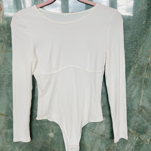 Tops - White Ribbed Long Sleeve Bodysuit NWOT